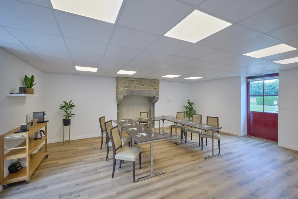 Séminaires à l’Hôtel Golf de Saint-Malo 3 surcouf seminar room saint malo golf resort