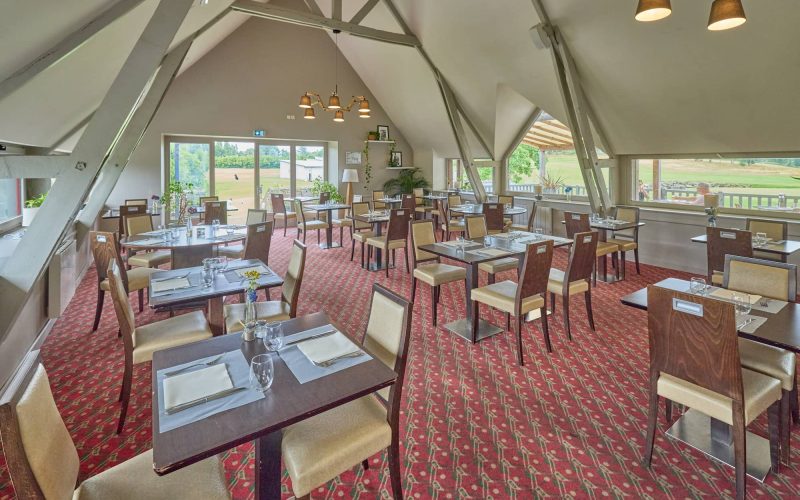 Restaurant vue sur le golf saint-malo